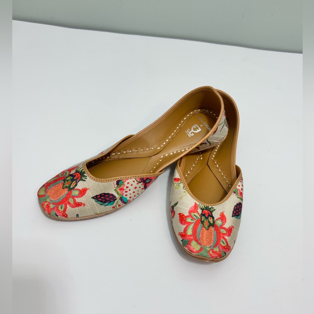 Payal Singhal X Fizzy Goblet multi color artisenal shoes sz 39